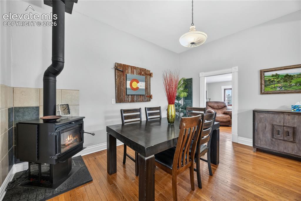 Image 10 of 37: Dining Area
