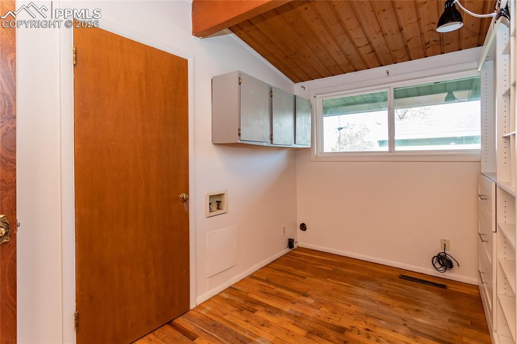 Image 24 of 36: Could be converted back into a bedroom.