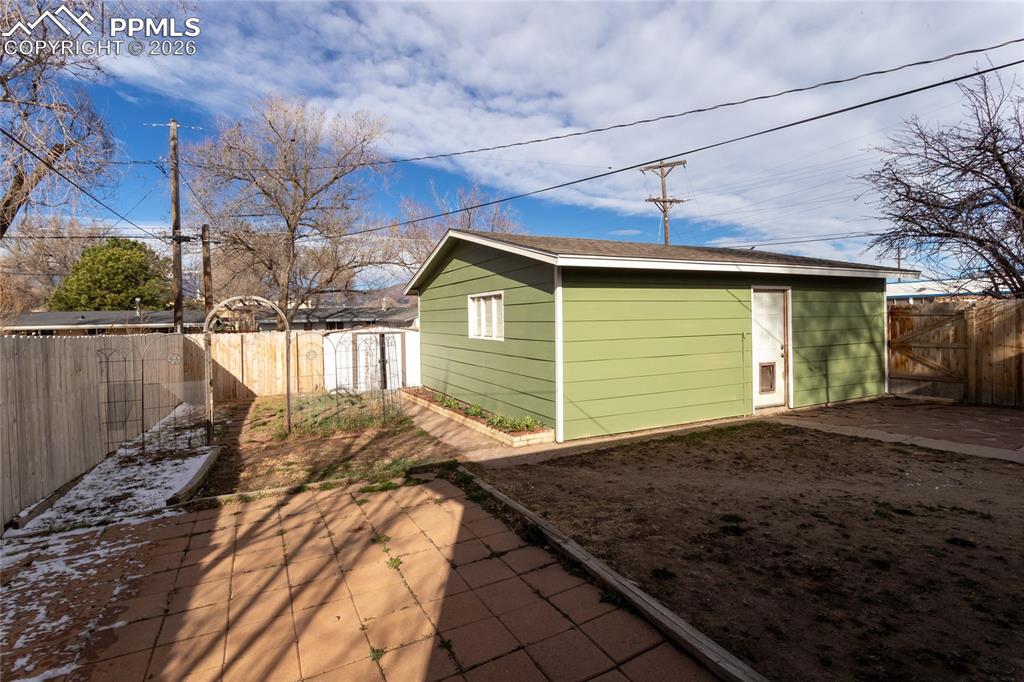Image 33 of 36: Backside of garage.