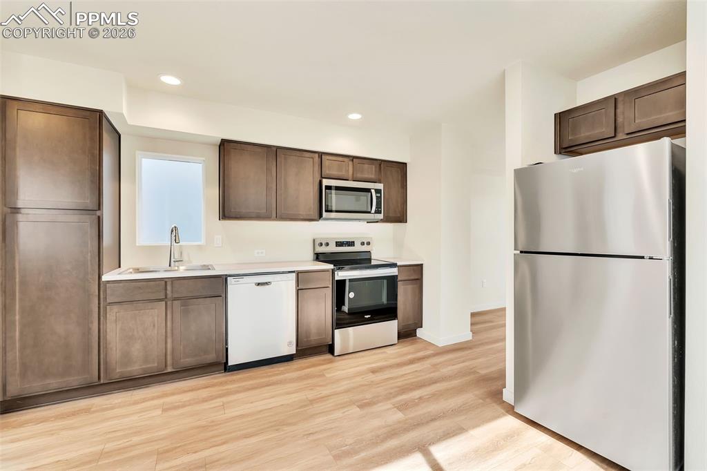 Image 15 of 30: No Description Available