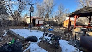 Image 22 of 31: Yard