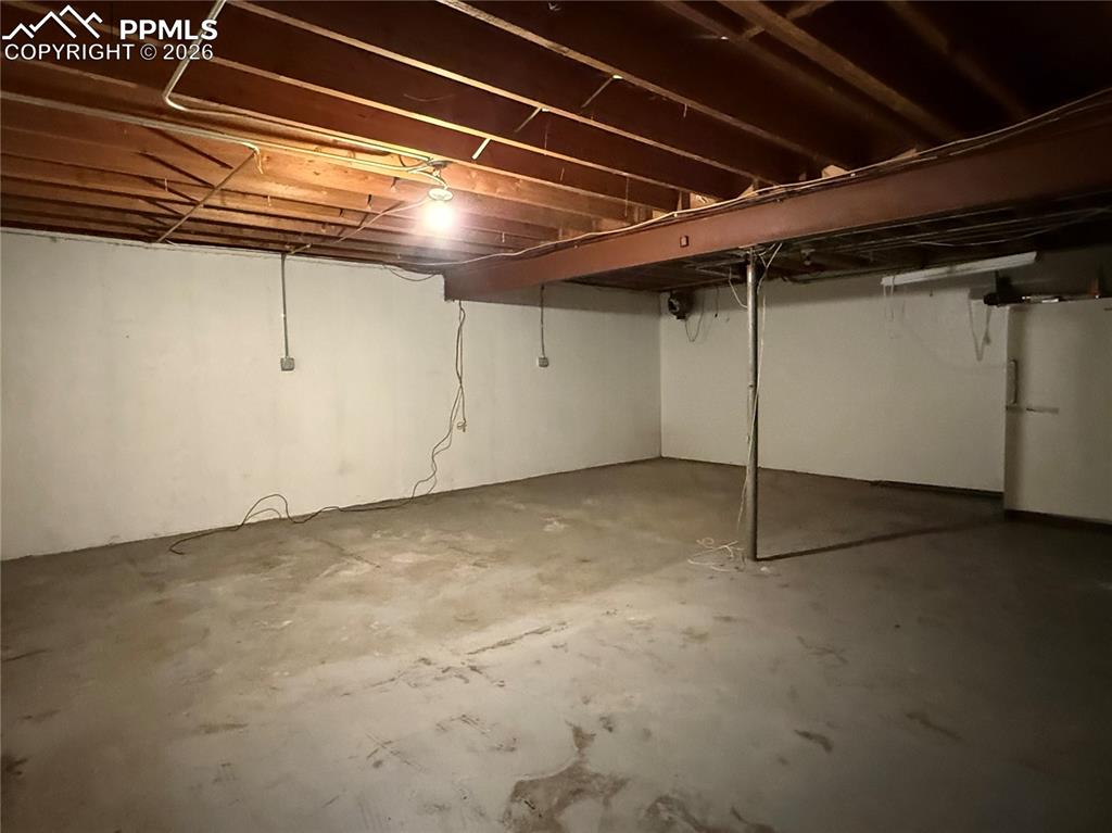 Image 14 of 21: Basement