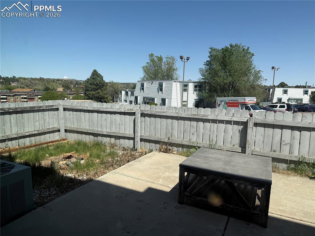 Image 21 of 21: Yard