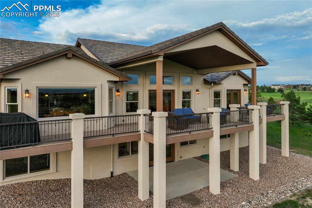 Image 41 of 46: Back of Structure