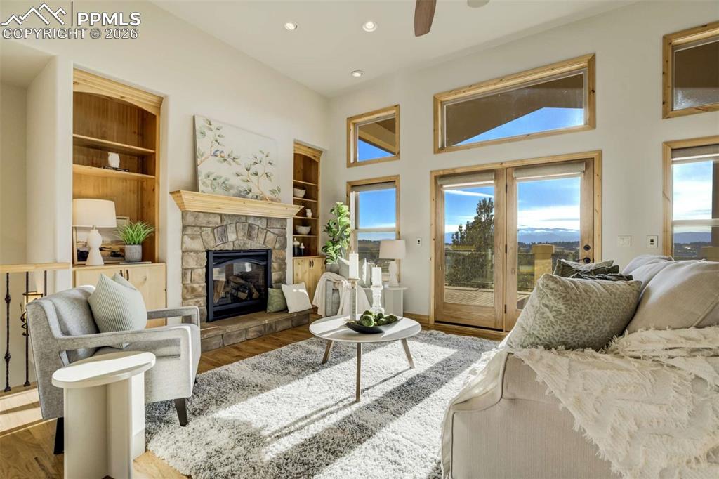 Image 7 of 46: Living Room