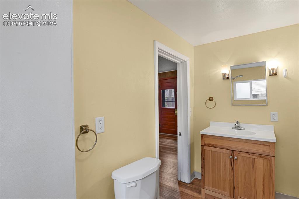 Image 16 of 29: Bathroom