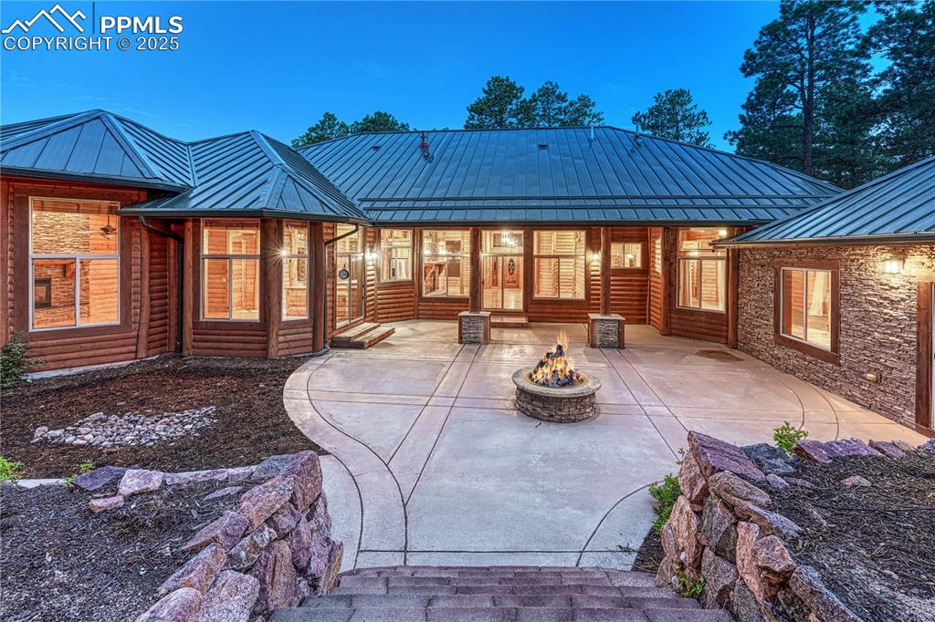 Image 38 of 50: Enjoy quiet evenings by the fire in the forest while looking at the stars