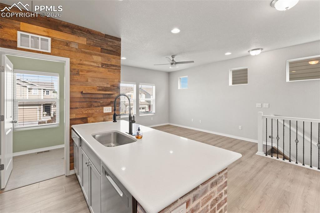 Image 9 of 48: Kitchen