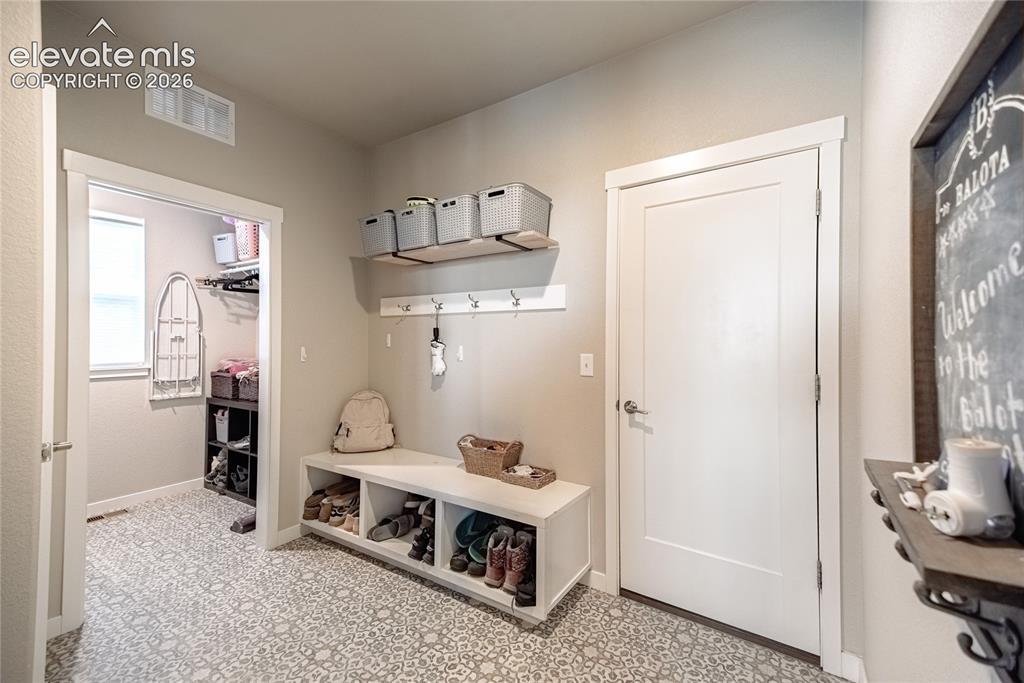 Image 17 of 45: Mud Room