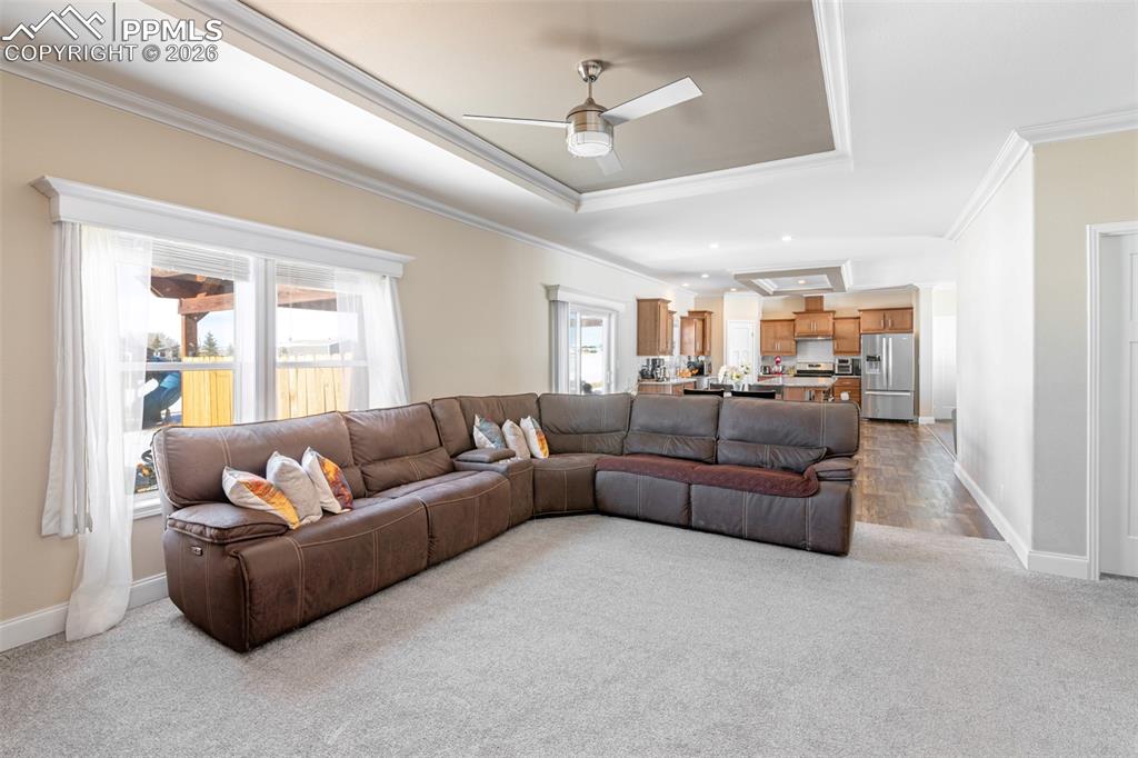 Image 7 of 34: Family Room