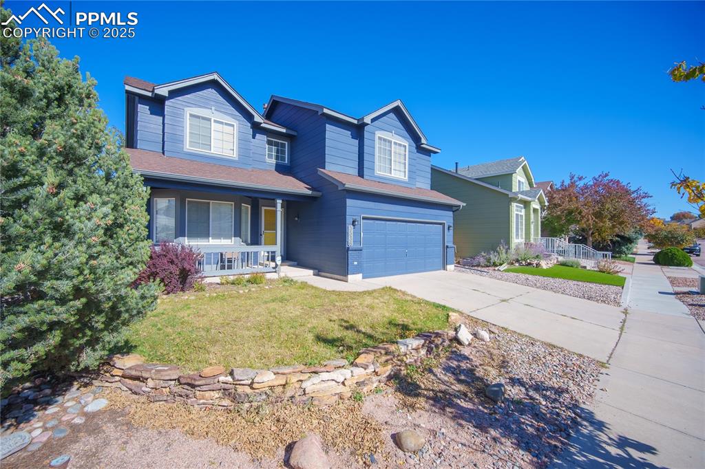 Image 3 of 30: Front of Structure