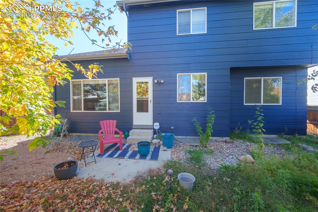 Image 30 of 30: Back of Structure