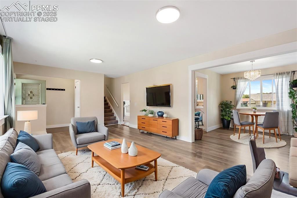 Image 11 of 50: Virtually Staged