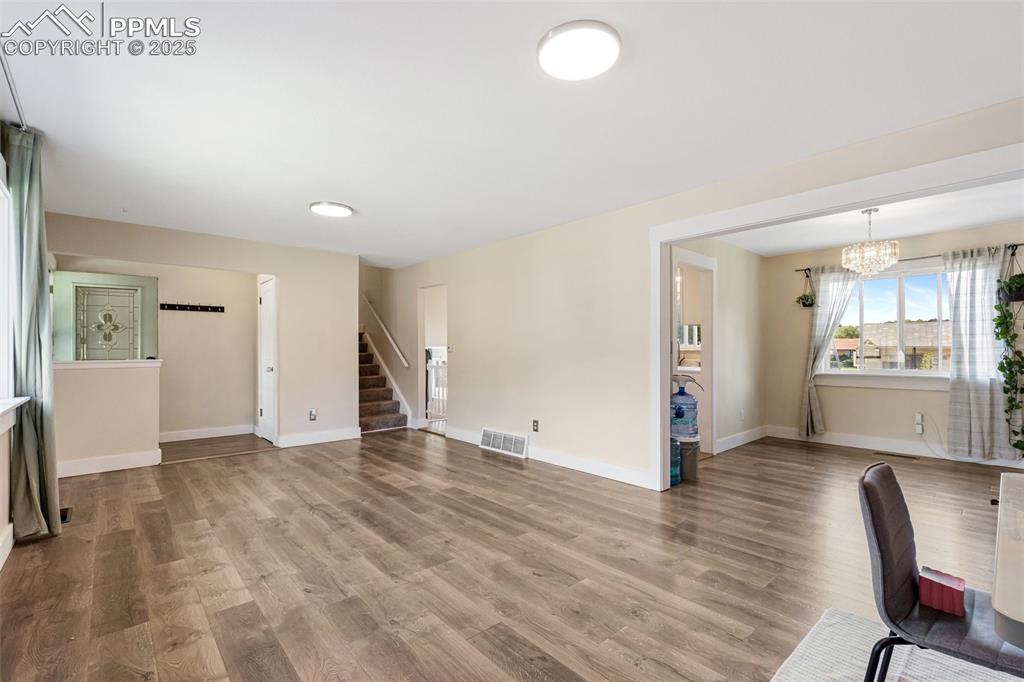 Image 12 of 50: Living Room