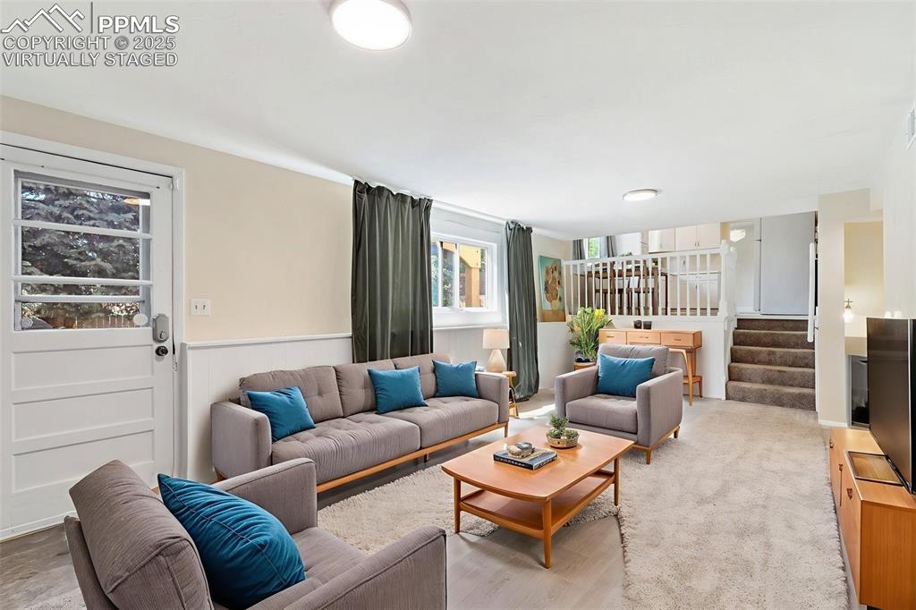 Image 31 of 50: Virtually Staged