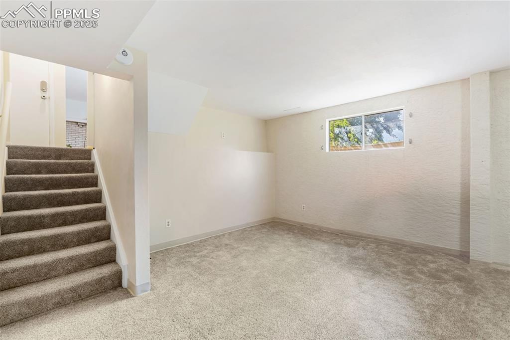 Image 40 of 50: Basement