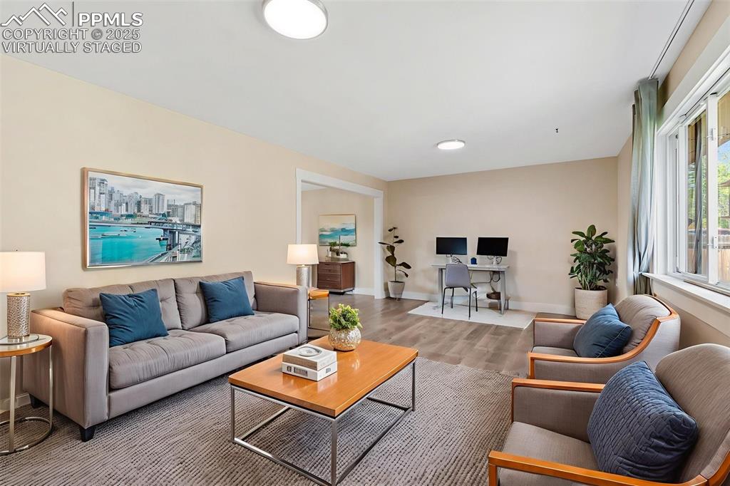 Image 8 of 50: Virtually Staged