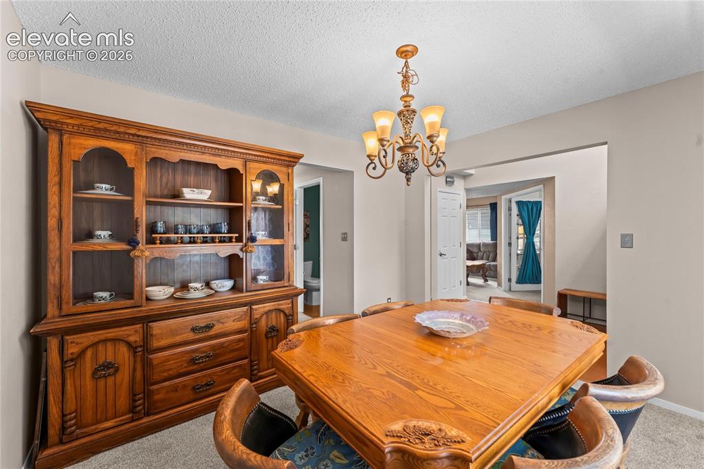 Image 11 of 45: Dining Area