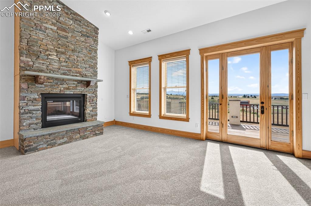 Image 10 of 50: 2 sided fireplace