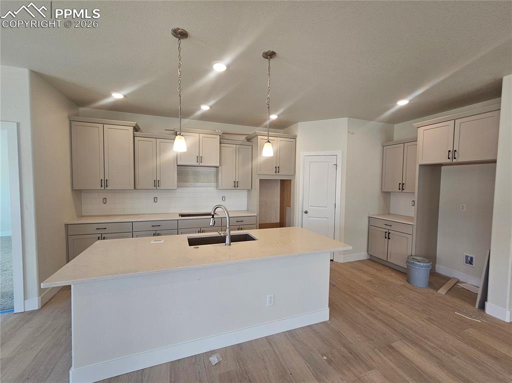 Image 3 of 17: Kitchen