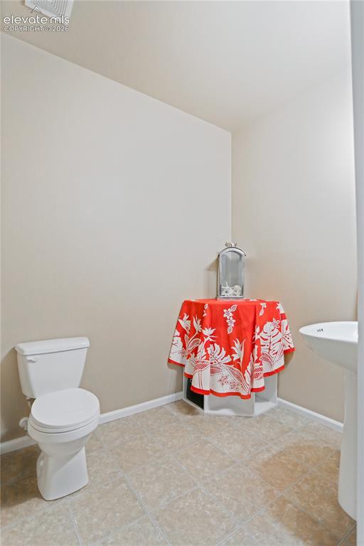 Image 39 of 44: Bathroom