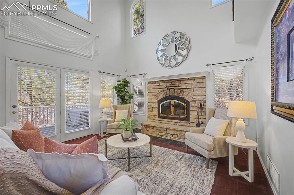 Image 16 of 49: Living Room