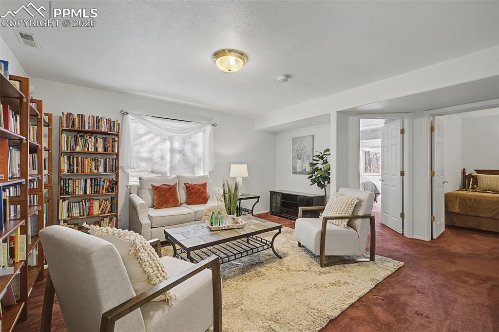 Image 37 of 49: Living Room