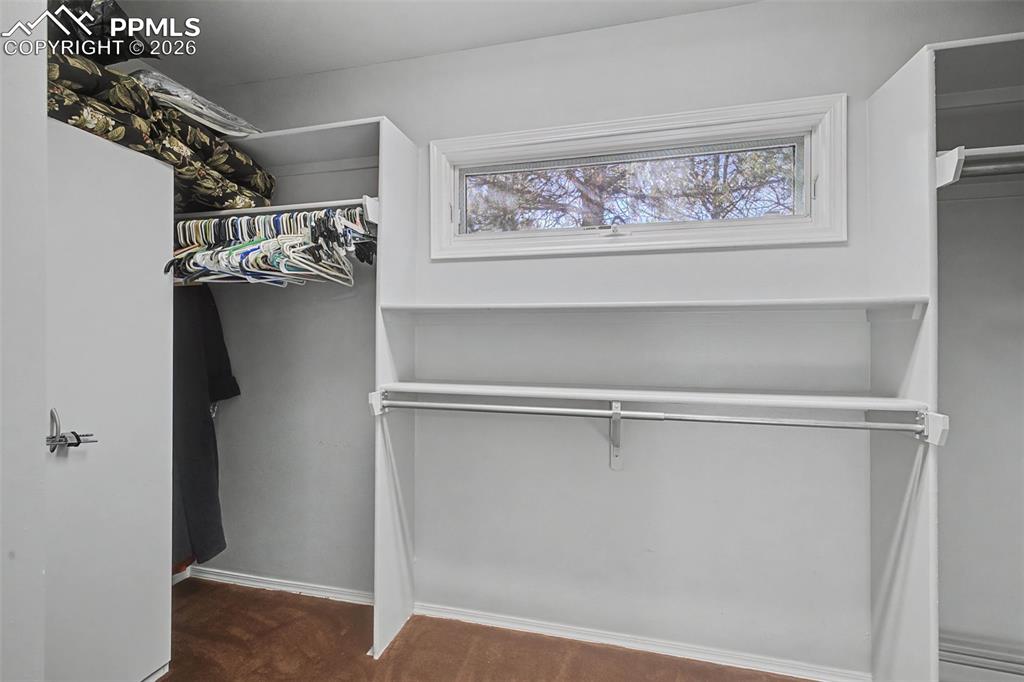 Image 40 of 49: Closet