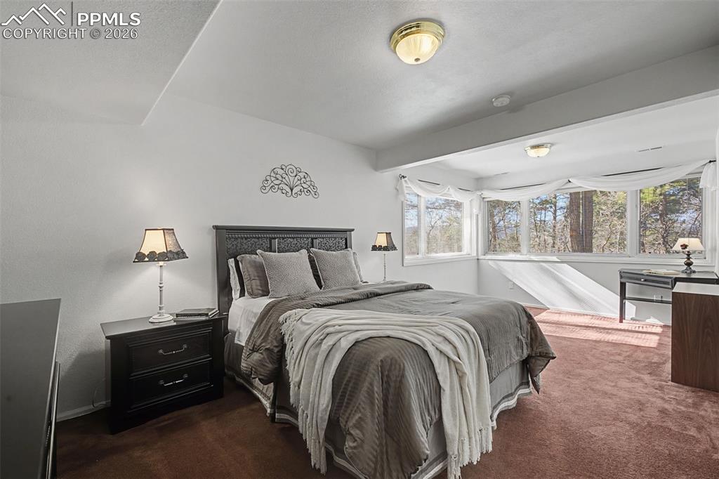 Image 43 of 49: Bedroom