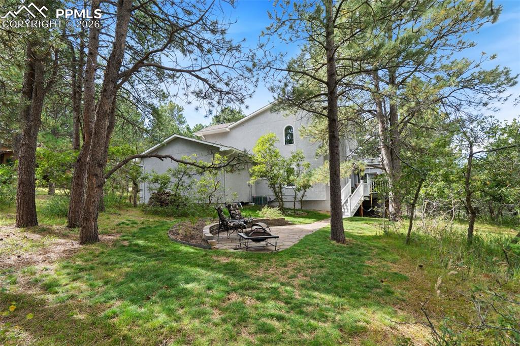 Image 49 of 49: Yard