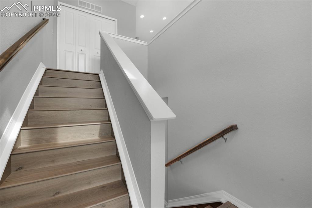 Image 22 of 34: Stairs