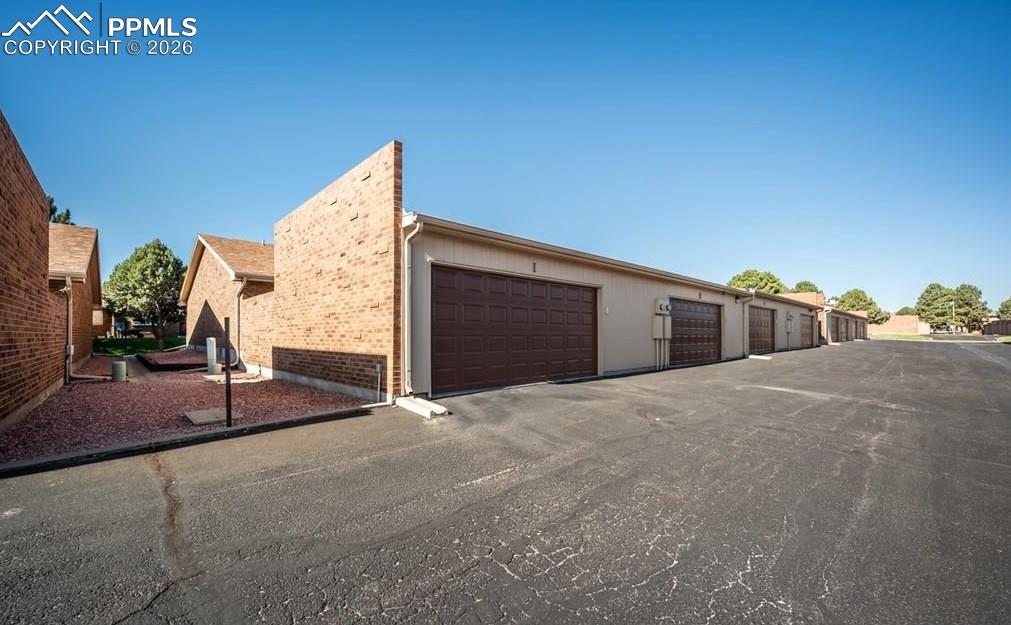 Image 24 of 28: Side of Structure