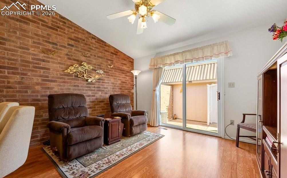 Image 8 of 28: Sitting Room