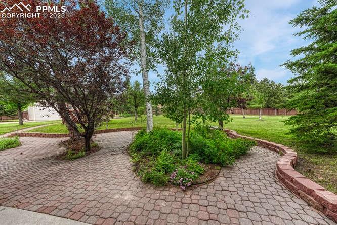 Image 38 of 48: Rear patio area