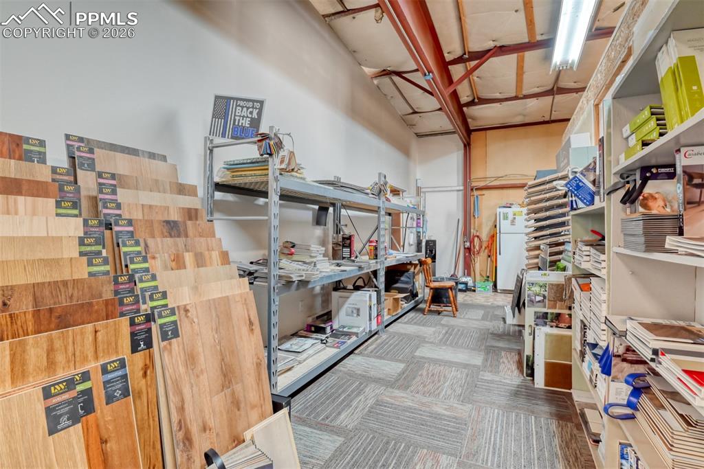 Image 34 of 50: Storage