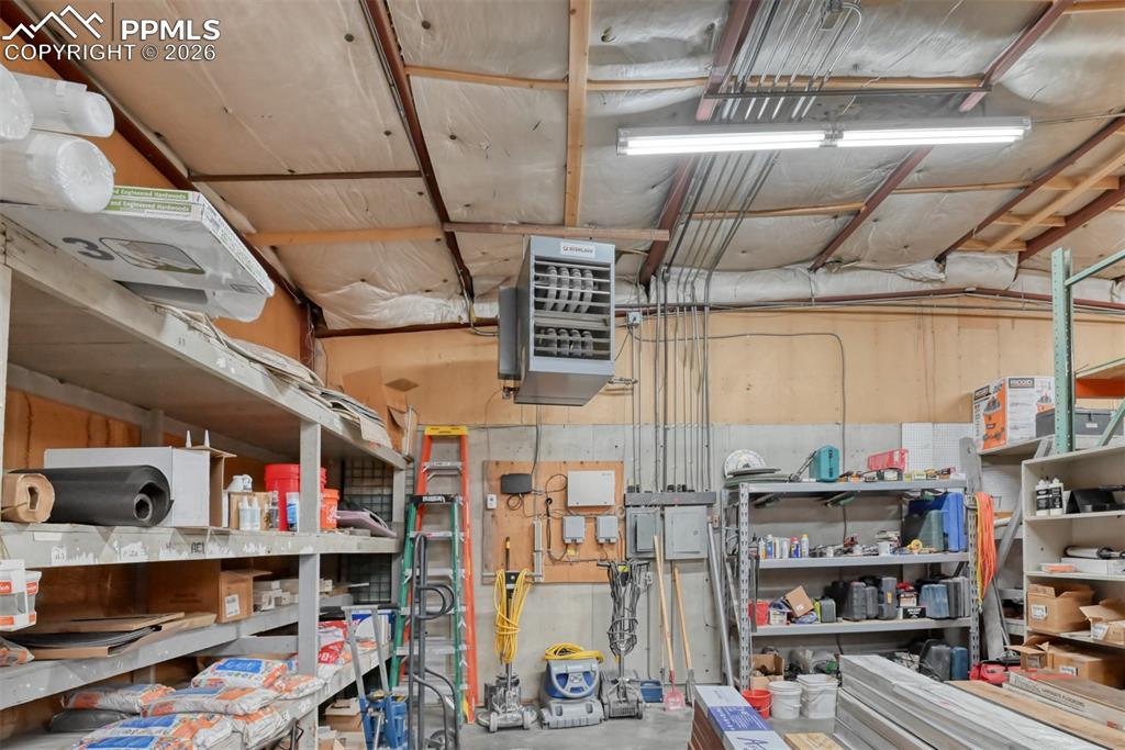 Image 43 of 50: Storage