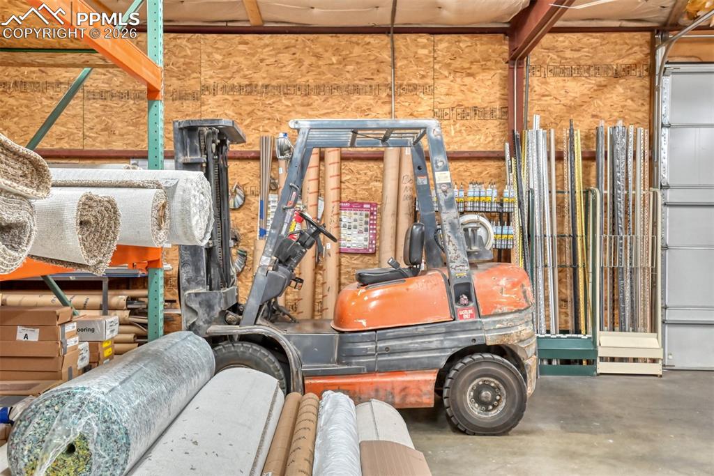 Image 47 of 50: Storage