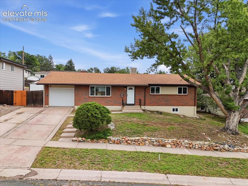 Image 1 of 44: Great curb appeal.