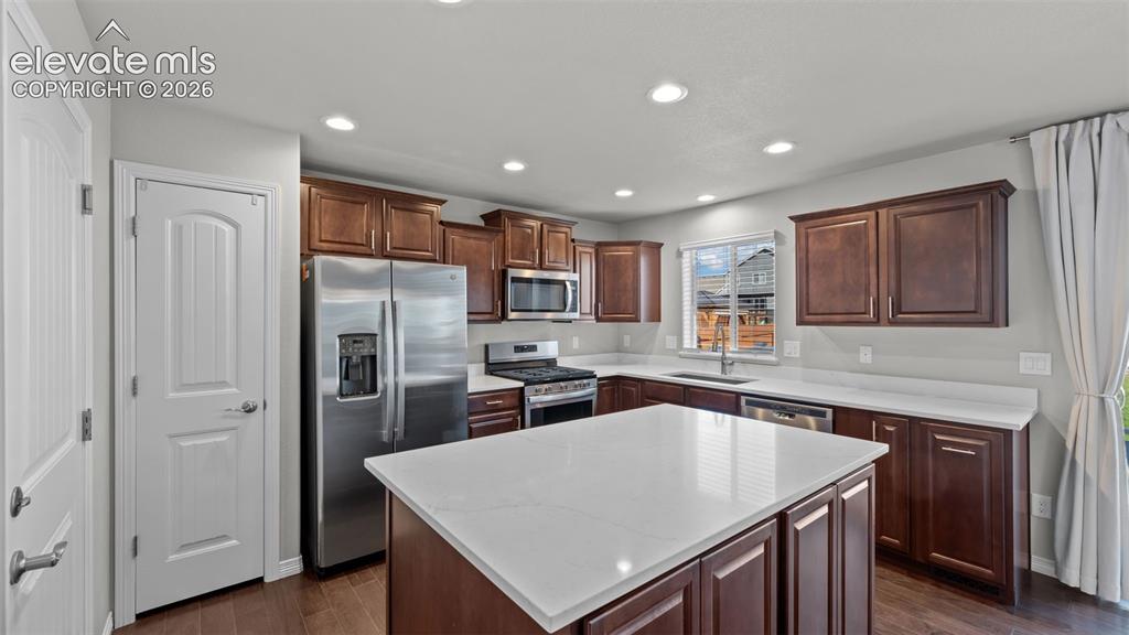 Image 11 of 39: Kitchen