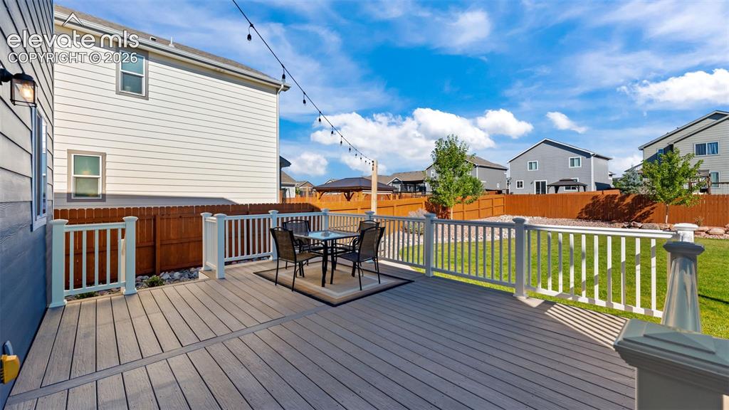 Image 26 of 39: Deck