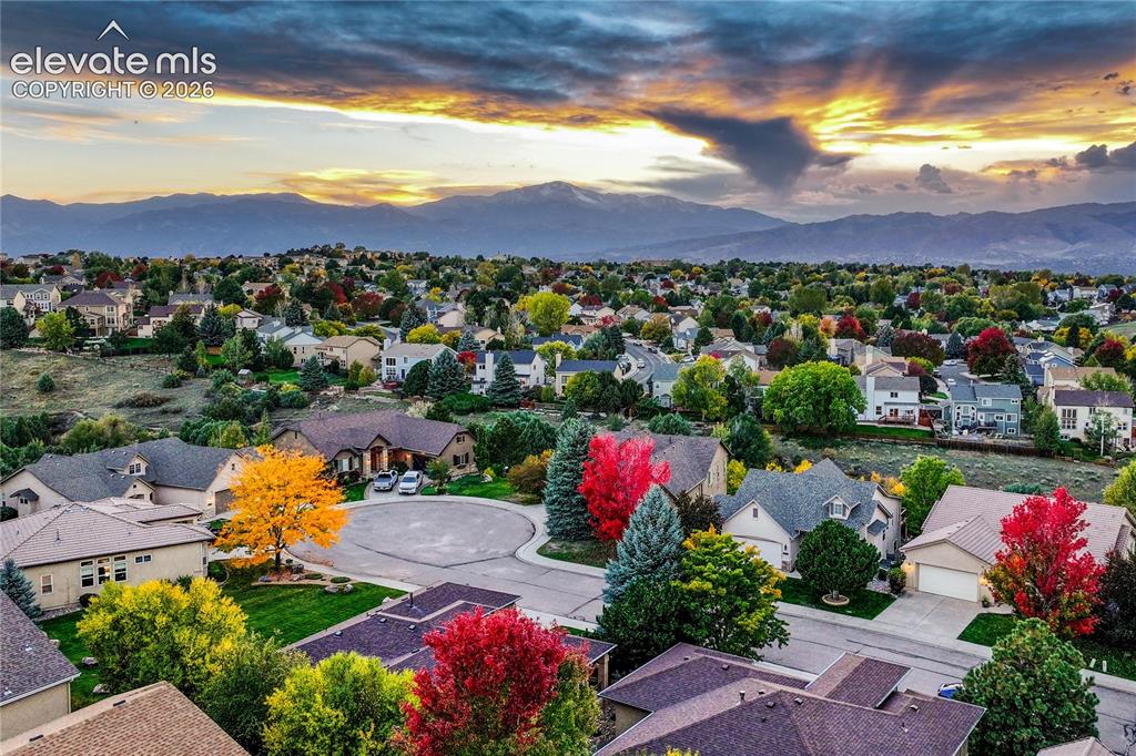 Image 35 of 42: Level lot on cul-de-sac and beautiful mature landscaping.
