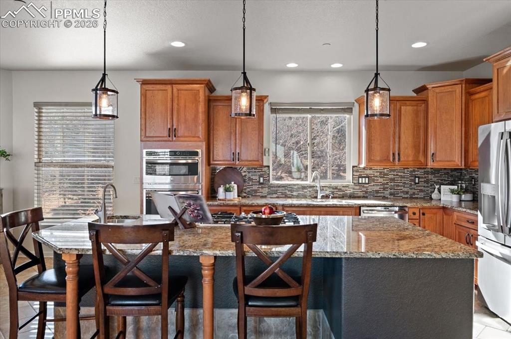 Image 11 of 35: Kitchen