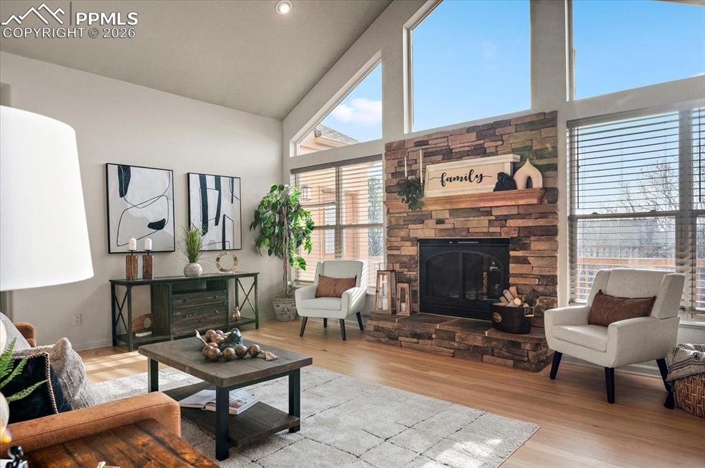 Image 15 of 35: Living Room