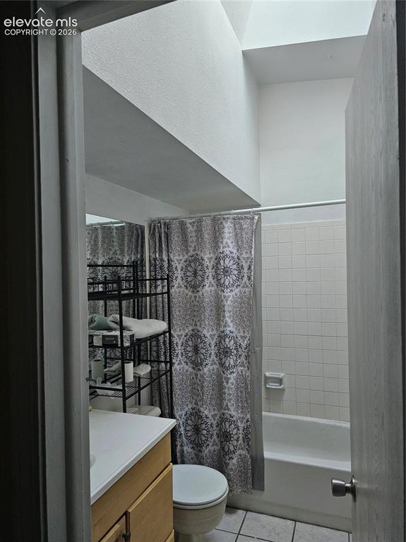 Image 6 of 6: Main level bathroom
