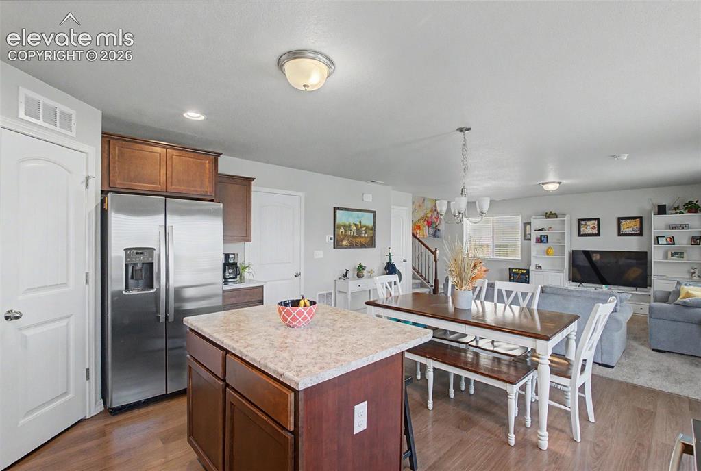 Image 15 of 34: Kitchen