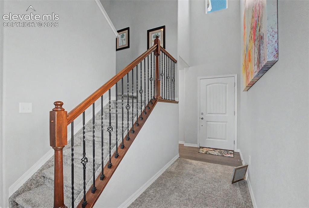 Image 4 of 34: Beautiful metal baluster upgrade