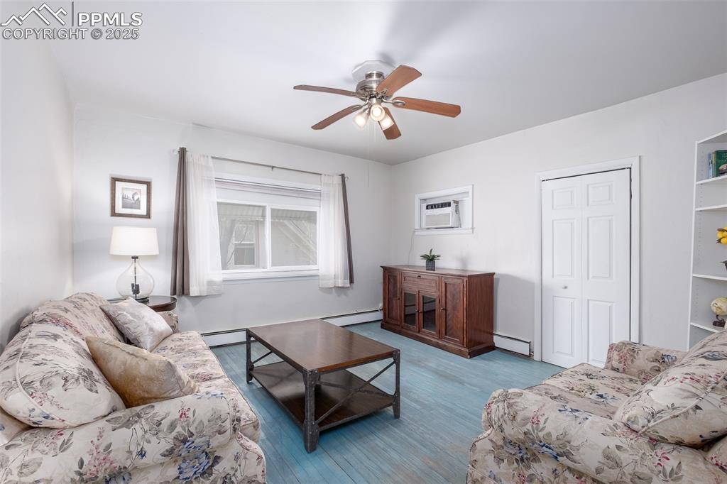 Image 9 of 30: Living Room