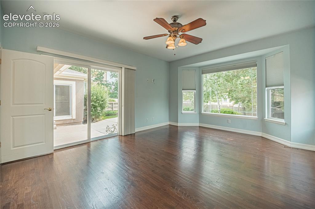 Image 18 of 50: Master Bedroom