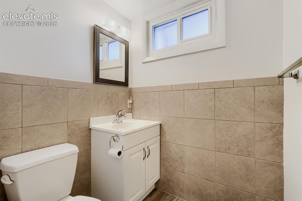 Image 22 of 29: lower bath