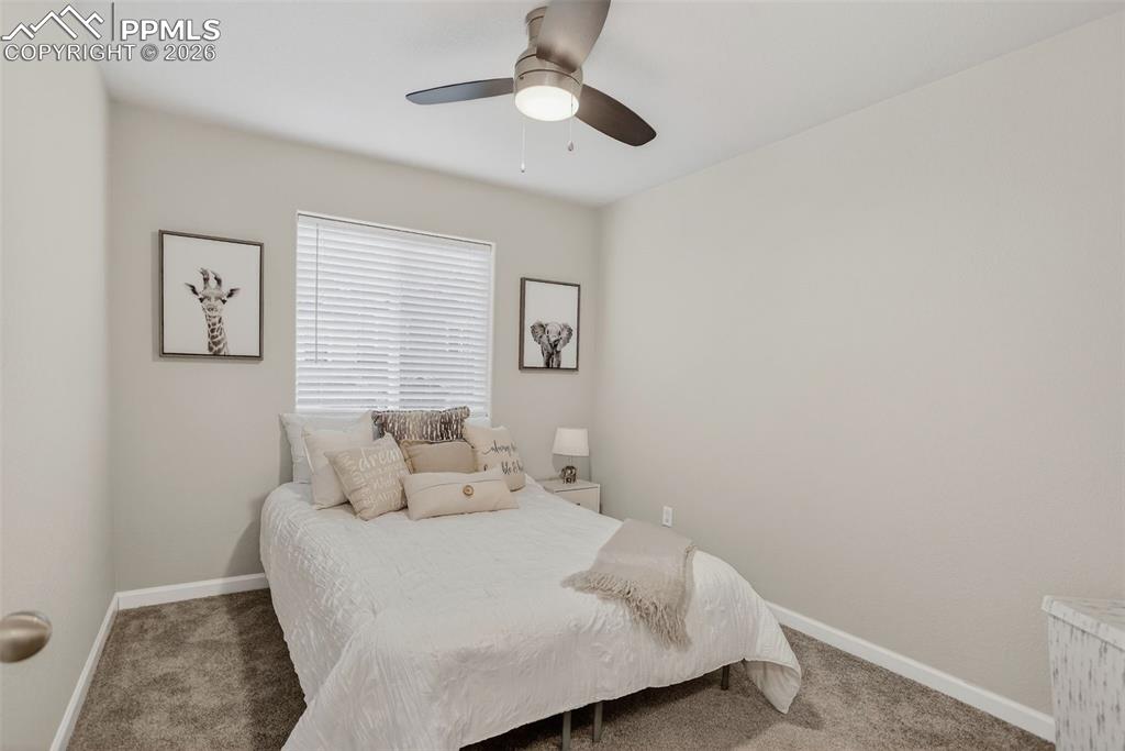 Image 23 of 33: Bedroom